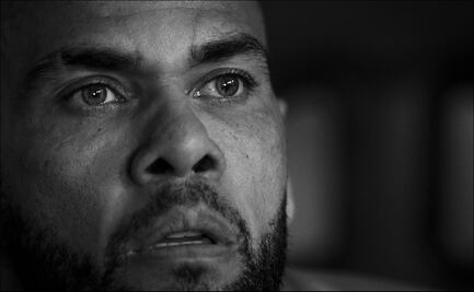 Fiscalía se opone a que Dani Alves siga su caso en libertad provisional; consideran que existe riesgo de fuga