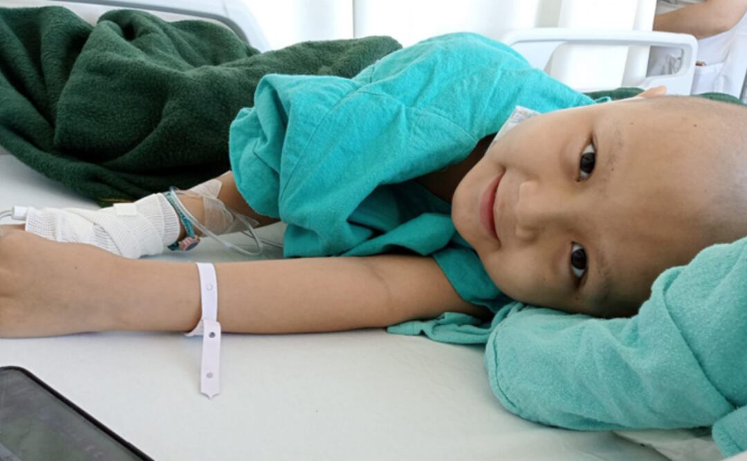 La familia Rangel Vázquez reconoce que el Seguro Social no es suficiente para hacerle frente al cáncer de Gerardito. Deben pagar por medicamentos, traslados a otra ciudad y otros insumos para su recuperación. Foto: Cortesía de la familia.