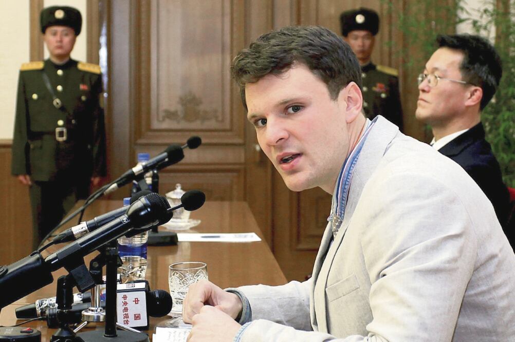 Otto Warmbier intentó robar un panfleto propagandístico; Norcorea lo sentenció a 15 años de cárcel por subversión al régimen. (ARCHIVO AP)