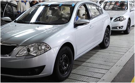 Venta de autos nuevos cae 64% en abril; el volumen más bajo desde 1997