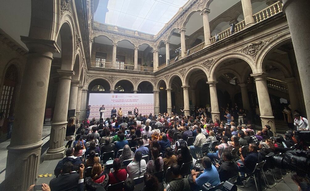 Expiden Ley del Derecho al Bienestar para coordinar programas sociales en la CDMX. Foto: Alberto Acosta