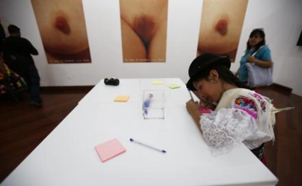 El "Universo Libre" de Yoko Ono seduce Ecuador