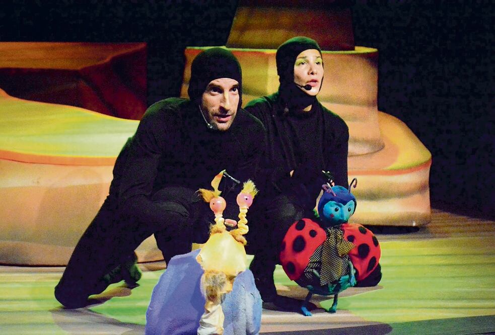 El montaje con marionetas está basado en la obra de origen cubano El canto de la cigarra. FOTOS: TEATRO HELÉNICO