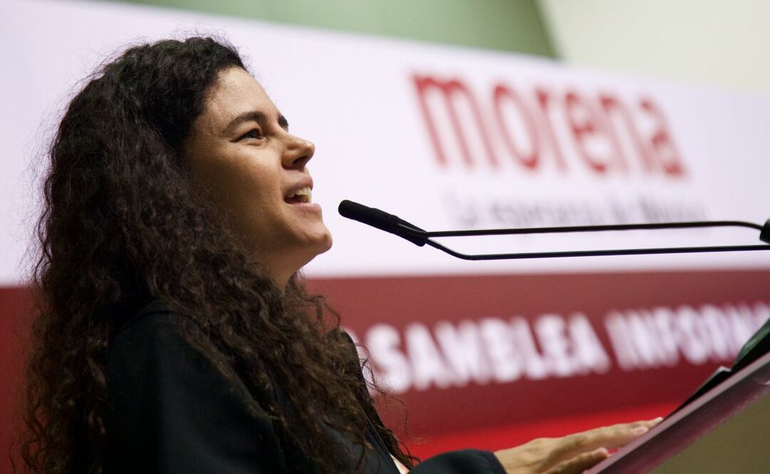 La Dirigente Nacional de Morena, Luisa María Alcalde, en una asamblea informativa. Foto: X @LuisaAlcalde