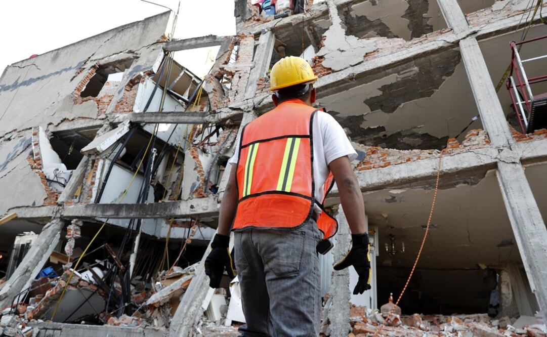 A total of 410 damaged buildings were located in Mexico City, 82 in the State of Mexico, 55 in Puebla, 40 in Oaxaca, 19 in Guerrero, and 18 in Morelos - Photo: Irvin Olivares