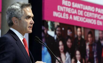 Si es necesario quitar o mover algo para construir el Metrobús, lo haré: Mancera