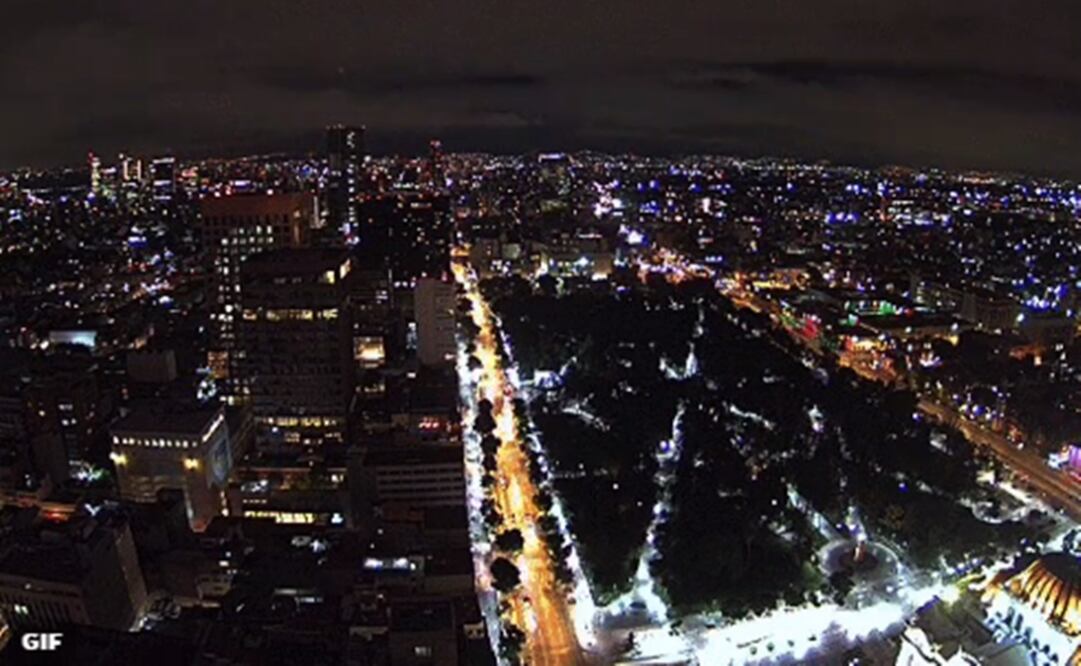 Mexico City as viewed by Webcams de México at the time of the 8.2 earthquake yesterday night / Video featured also taken from Webcams de México