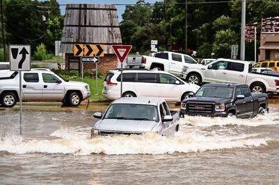 Inundaciones dejan 7 mil evacuados en EU