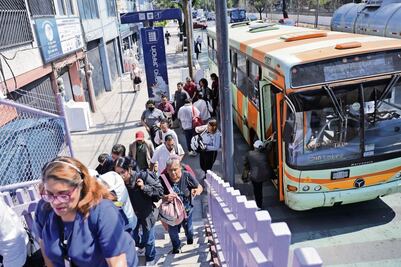 “Ahorita nos movemos como podemos, es un lío” 