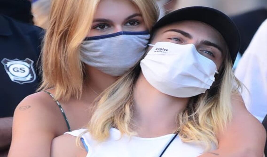 Las modelos más cool de la industria han llevado su amistad a otro nivel / Foto: Captura de pantalla Instagram @kaiagerber