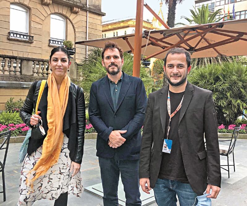 La productora mexicana Cristina Velasco, el actor Matt Dillon y el productor Carlos Sosa. Foto: ALEJANDRA MUSI
