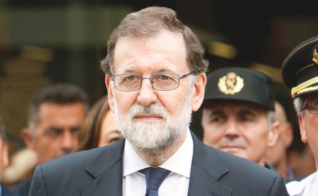 Ultimátum. El presidente de España, Mariano Rajoy, asumió la falta de respuesta de Carles Puigdemont como que sí proclamó la independencia de Cataluña y le dio hasta el jueves para retractarse. Foto: SALVADOR SAS. EFE