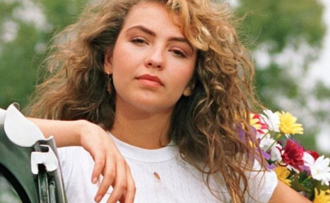 Thalia en "María Mercedes". Foto: Twitter @Dis91Edu