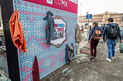 Arropa CDMX a capitalinos por frío