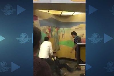 Agreden a policía bancario y a presunto ladrón en Metro Centro Médico