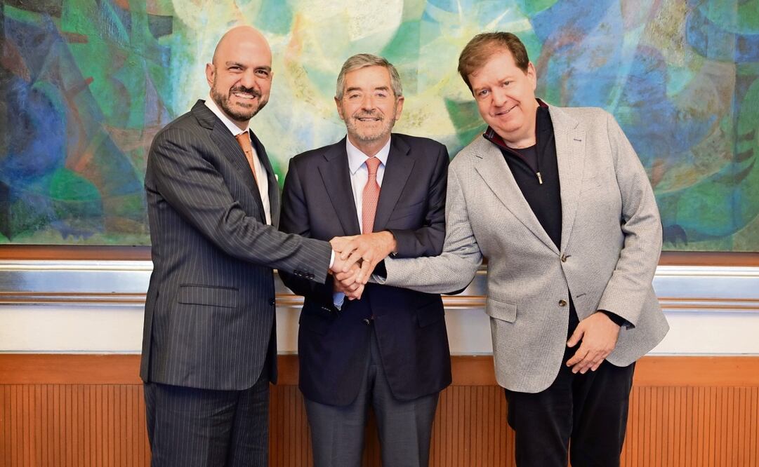 Juan Ramón de la Fuente se reunió con Daniel Karam, presidente del Centro Libanés, y Elías Achar, presidente de la Comunidad Judía en México. Foto: Especial