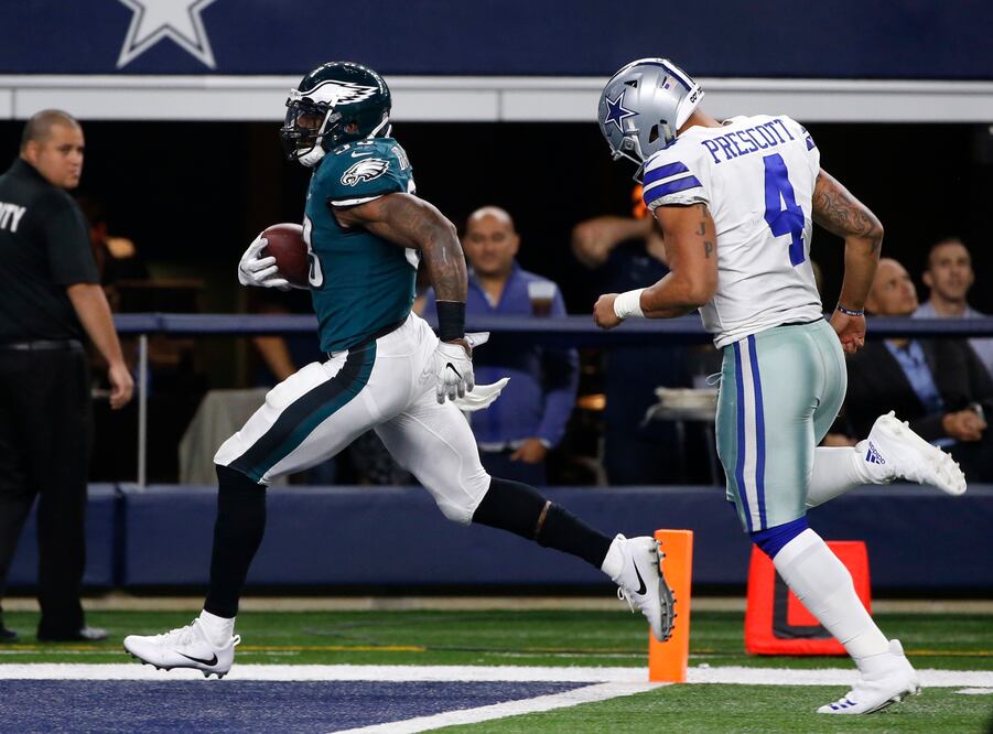 AP. Eagles vs Dallas