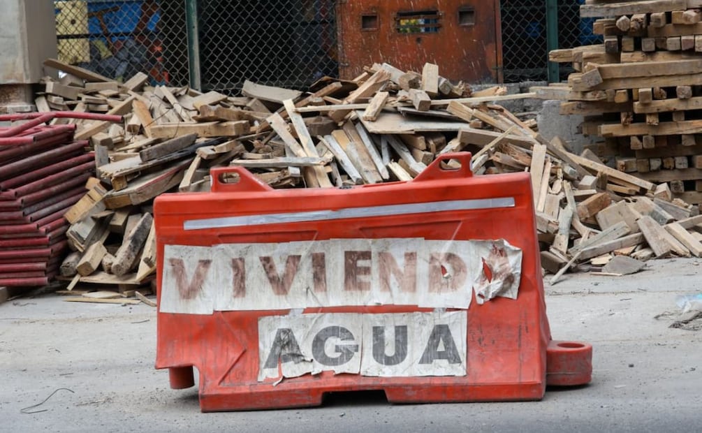 A la altura de San Antonio Abad, donde se cerró la avenida para poder continuar con las labores de construcción. | Foto: Karla Guerrero / El Universal