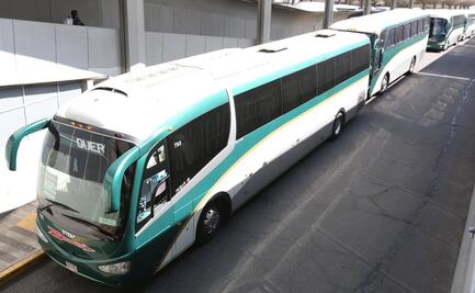 Normalistas liberan a 8 choferes e igual número de autobuses en Edomex