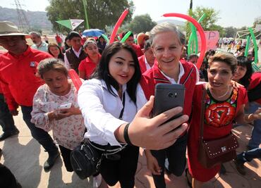 Alfredo Del Mazo ofrece Universidad en Teoloyucan