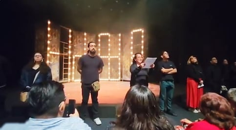Trabajadores denuncian explotación laboral de Secretaría de Cultura en escenario del teatro Julio Castillo