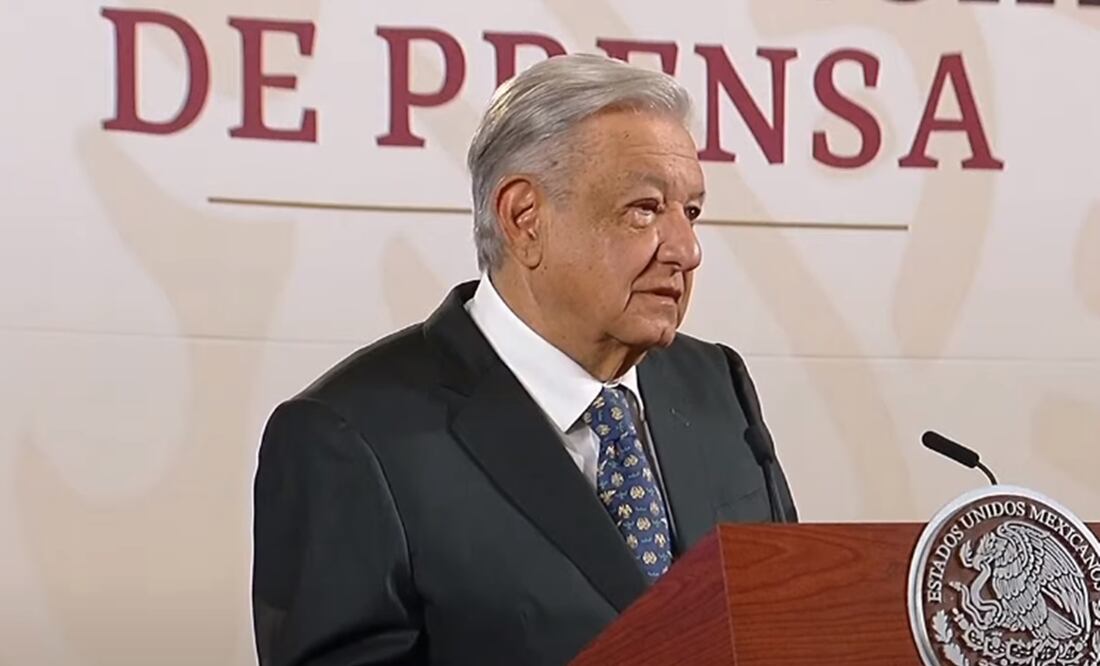 AMLO comenta que padece de un tutupiche (infección en el ojo). Foto: Especial