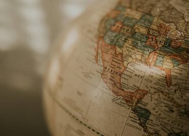 Instituto Internacional de la Prensa pide a Trump quitar veto a AP; la agencia no puede acceder a la Casa Blanca ni el Air Force One