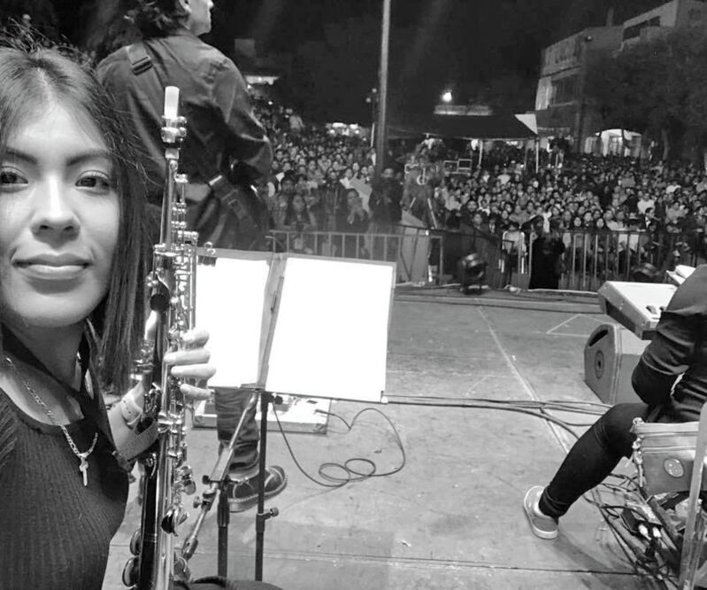 Para su completa recuperación, la joven atacada con ácido hace tres meses requiere procedimientos más complejos que la reconstrucción de tejidos, por eso su familia solicita que la atiendan en un hospital especializado. CORTESÍA