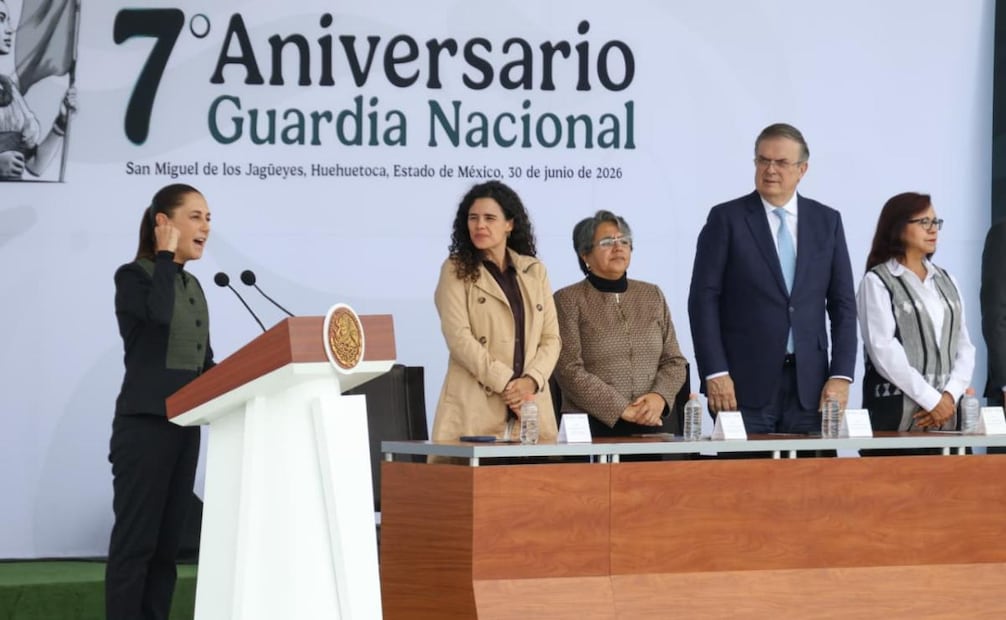 La presidenta Claudia Sheinbaum encabeza la ceremonia del Séptimo Aniversario de la Guardia Nacional, en las instalaciones del Centro de Capacitación Especializada de la Guardia Nacional, ubicado en el Campo Militar 37- C (30/06/2026). Foto: Karla Guerrero/ EL UNIVERSAL