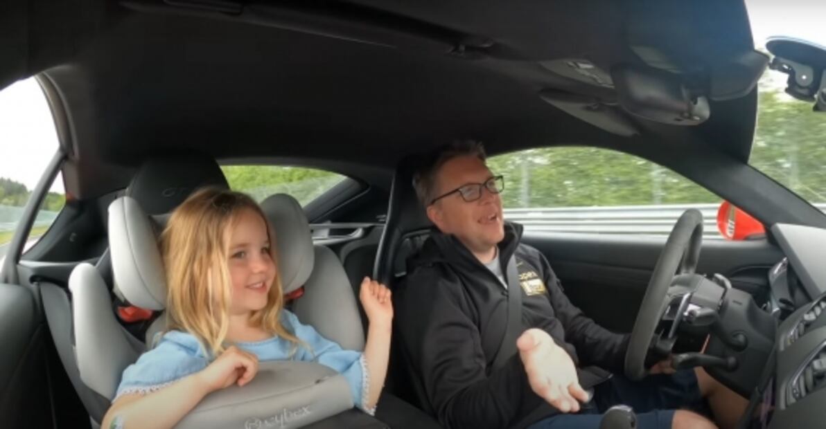 Niña de sólo 4 años acumula 250 vueltas al Nürburgring