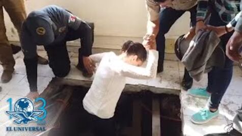 Baja Sheinbaum a túnel en Azcapotzalco; "aquí apesta", dice