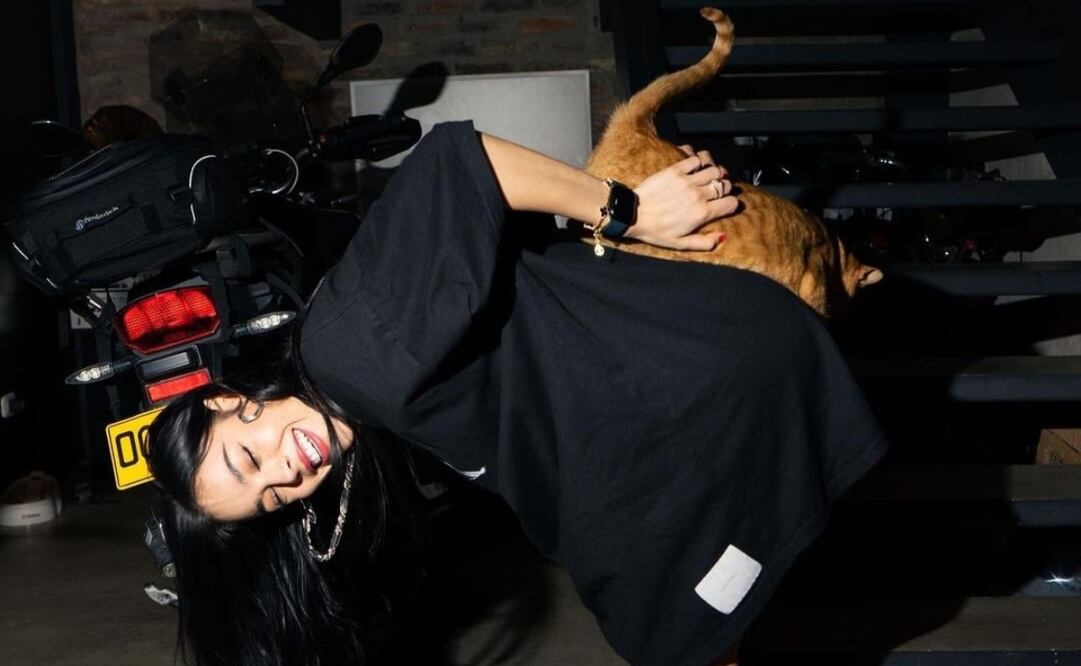 Danna Paola luce botas jeans en redes sociales. Imagen: Instagram