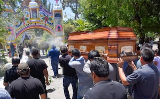 En medio de la zozobra, despiden a Valentín Lavín, edil de Temoac asesinado; "comenzó trabajando bien, pero después se descompuso", dicen vecinos