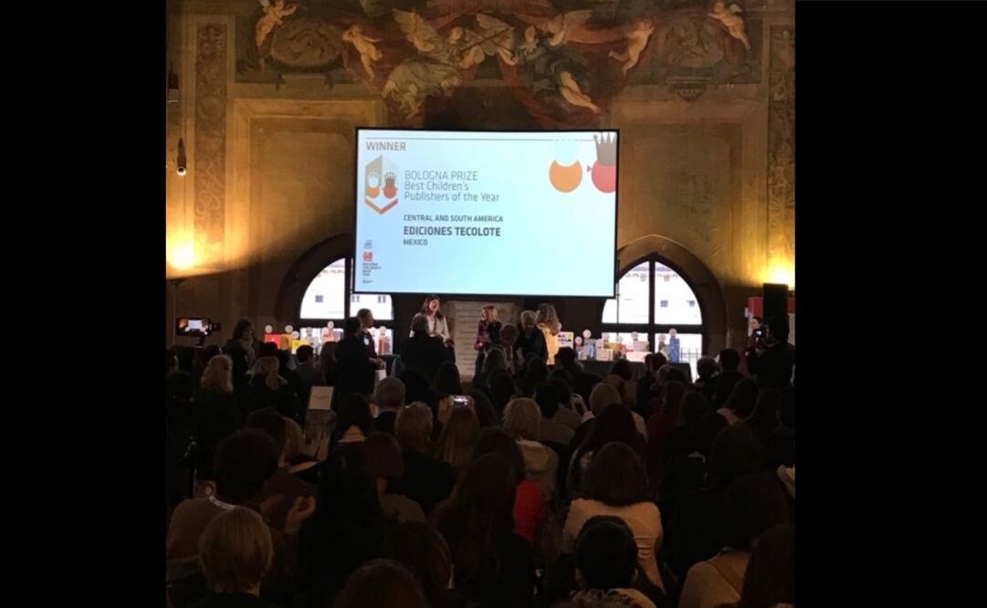 Ediciones Tecolote recibió el Premio a Mejor Editorial del Año de América Central y Sudamérica. Foto: Twitter / CANIEM