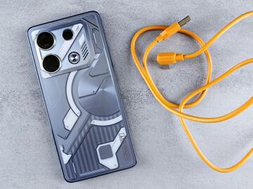 Este cable de tu celular pone en riesgo tus datos y no lo sabías