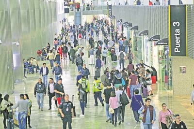 Gobierno de CDMX instala internet gratuito en el AICM