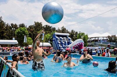 “Es divertido y gratis, una nadadita no cae mal”