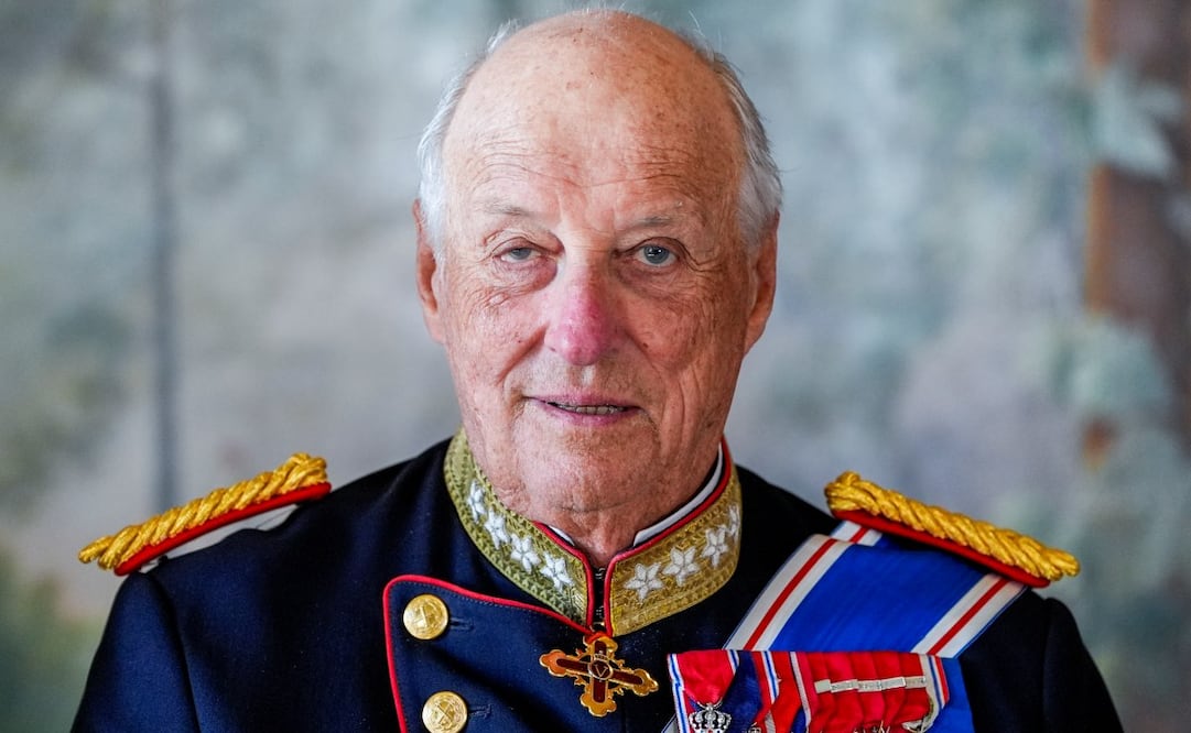 El rey Harald de Noruega en la Sala de los Pájaros del Palacio Real de Oslo, Noruega, el 8 de abril de 2025. Foto: EFE