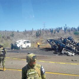 Mueren 7 en accidente carretero en Cabo San Lucas 