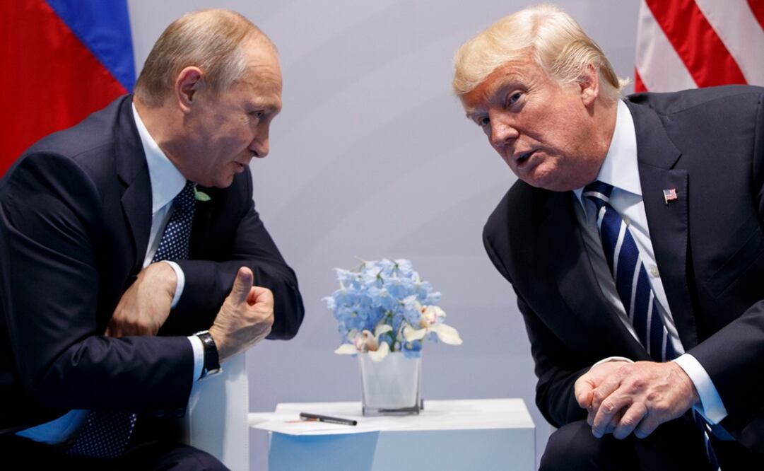 El presidente de Estados Unidos, Donald Trump, se reúne con su homólogo ruso Vladimir Putin en la cumbre del G20 (Foto: AP)