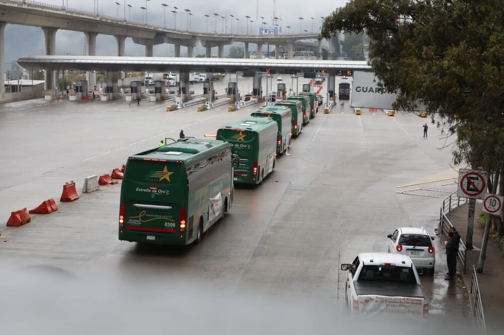 Servidores de la Nación rumbo a Acapulco. 26 de octubre 2023. Especial