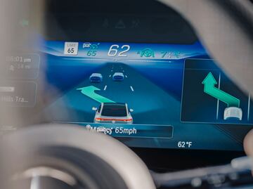 Conducción semiautónoma, qué es y cómo hace el manejo más seguro