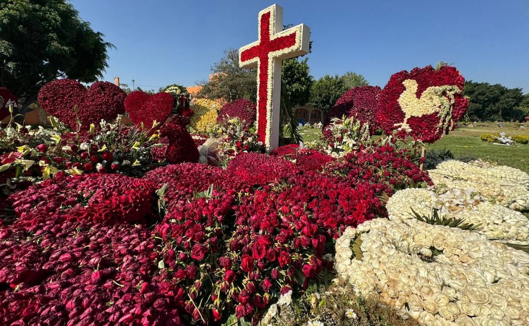 Así luce la tumba de Nemesio Oseguera Cervantes "El Mencho" en panteón de Zapopan, Jalisco a cinco días de su sepultura (06/03/2026). Foto: Salvador Corona / EL UNIVERSAL