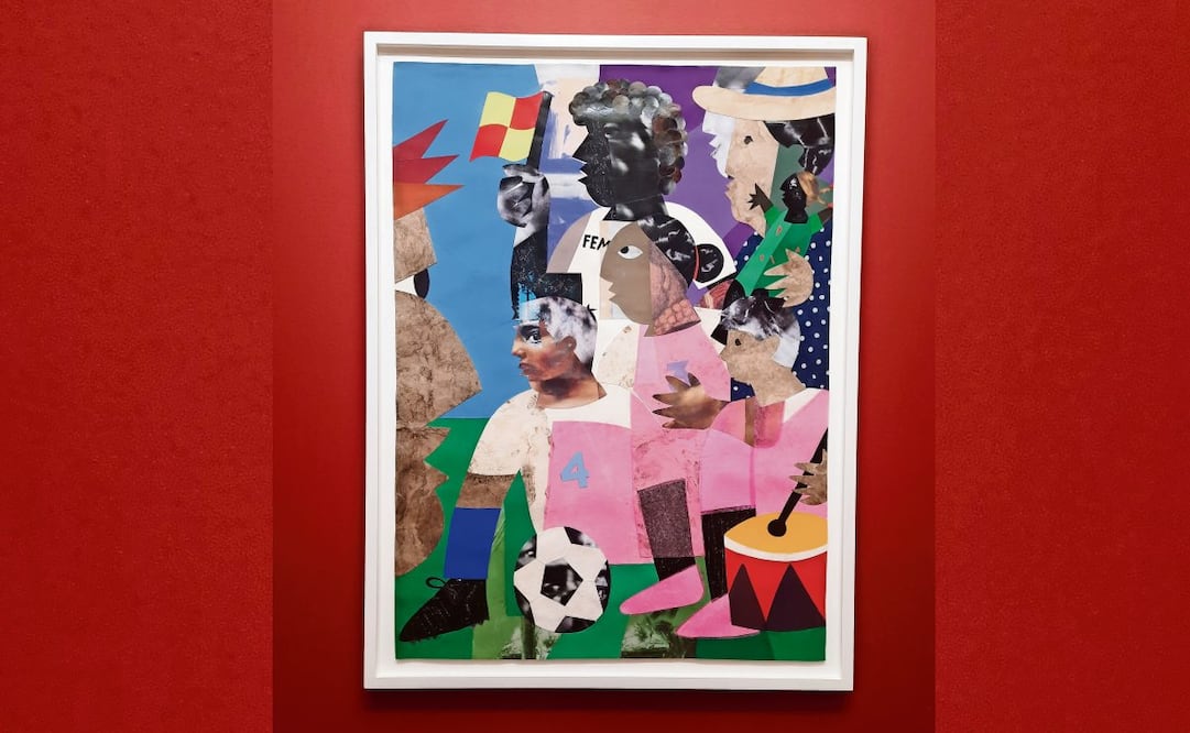 México es Mundial, 2025, collage de técnica mixta sobre papel, de Clotilde Jiménez, quien es uno de los artistas reunidos en Once Upon a Field. Foto: FRIDA JUÁREZ BAUTISTA/EL UNIVERSAL