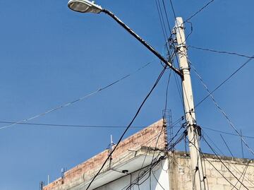 ¿Cómo denunciar un “diablito”? Guía para detectar y reportar conexiones irregulares de luz