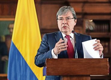 Colombia anuncia retiro “irreversible” de la Unasur