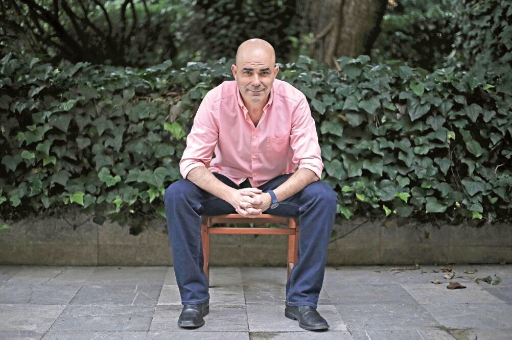 Eduardo Sacheri es uno de los invitados al festival literario (ALEJANDRA LEYVA. EL UNIVERSAL)