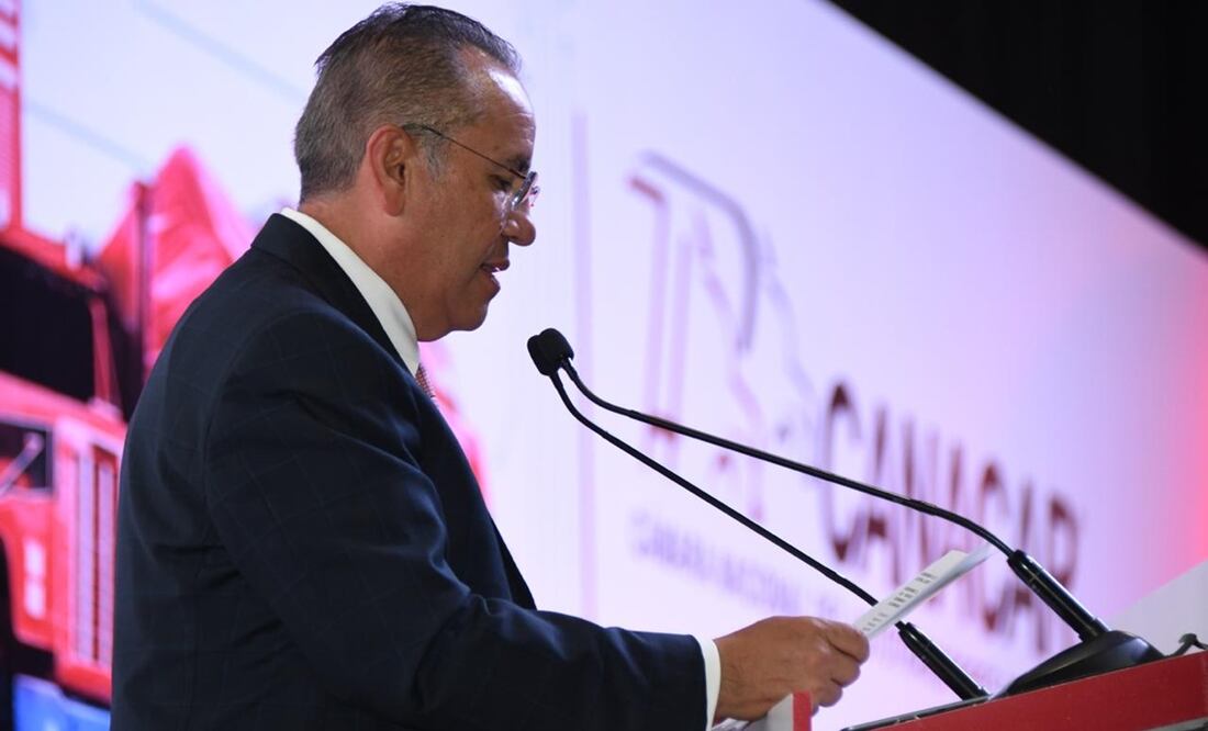 Miguel Ángel Martínez Millán fue reelegido para el período marzo 2024-marzo 2025, lo que será su segundo periodo al frente de este sector. Foto: X @canacarmexico