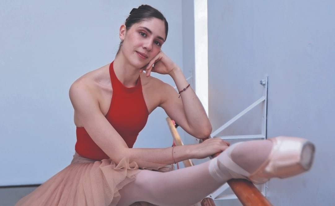 La bailarina de ballet de 24 años es la más joven en alcanzar este puesto en la historia de la Compañía Nacional de Danza. Foto: de Fernanda Rojas. El Universal