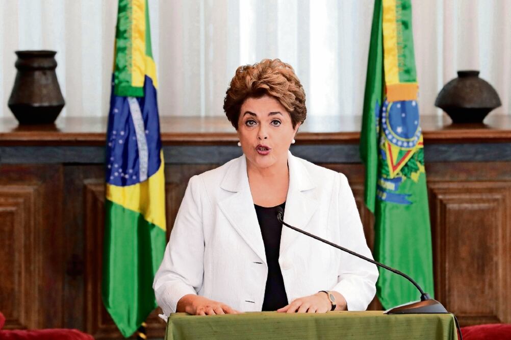 La presidenta brasileña suspendida Dilma Rousseff, el martes, cuando señaló que si se mantiene en el poder, convocará a nuevas elecciones (ERALDO PERES. AP)